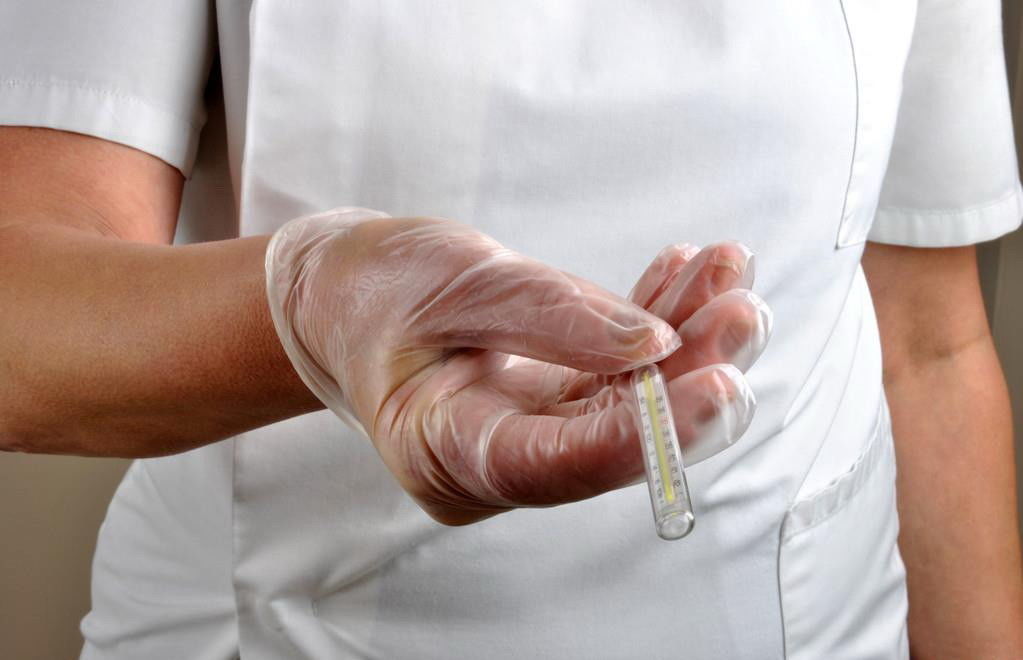 4 Mil Disposable Clear Vinyl Exam Gloves Synthetic Rubbe Copolymer